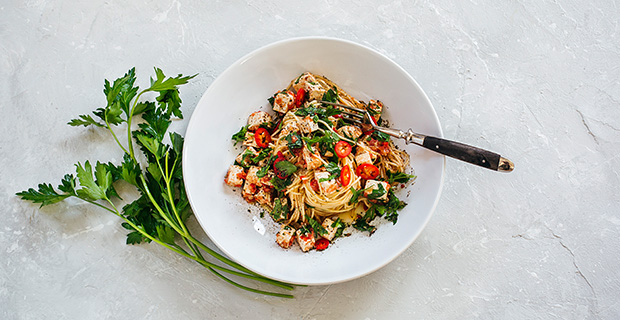 Italian pasta med tofu kryddad med färsk basilika