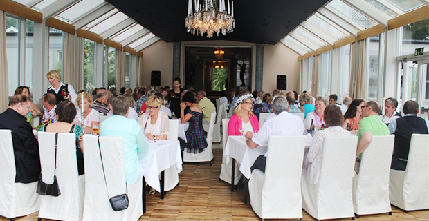 Singel i Sverige ordnar träffar på Alla hjärtans dag på utvalda restauranger