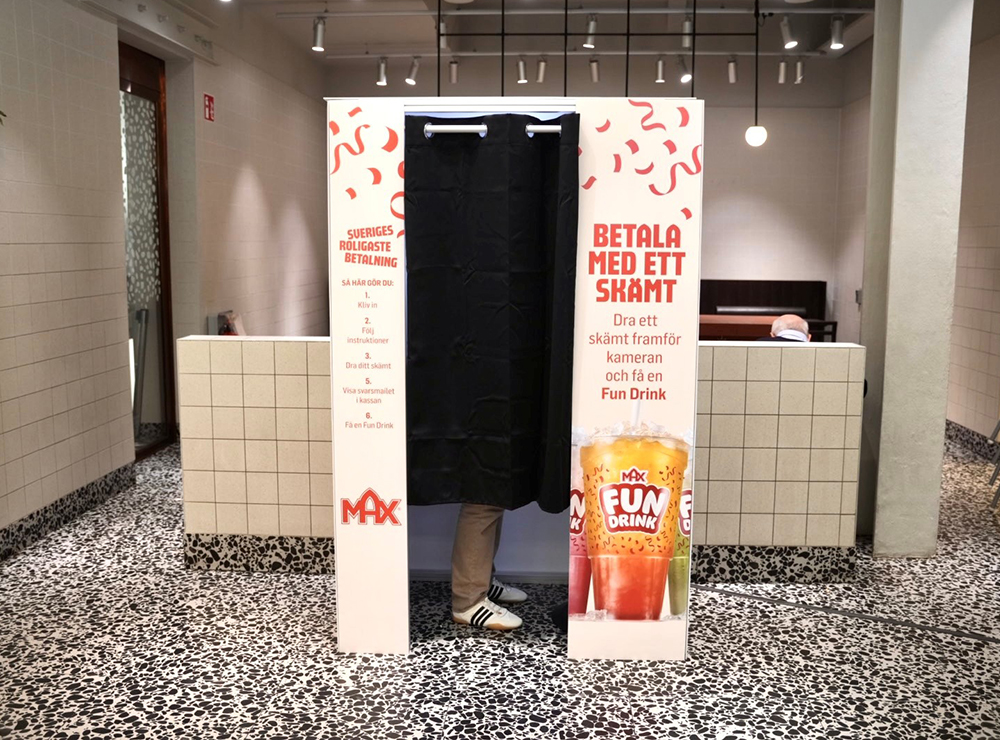 Fun Drinks är tre nya drycker som görs på en blandning av läsk, lemonad och smaksättning. Dryckerna kommer i smakerna Strawberry Breeze, Fizzy Apple och Bubble Blizz. De lanseras på samtliga MAX-restauranger den 15 maj.
