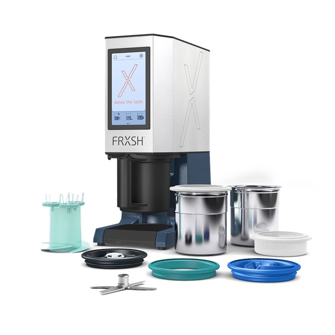 Nu lanseras FRXSH i Sverige – en innovativ maskin för restauranger och storkök som vill ta sin dessertproduktion och matlagning à la minut till nästa nivå. Med schweizisk precision och mångsidighet skapar FRXSH perfekt glass, mousse, sorbet, färs, sås och oändligt mycket mer.
