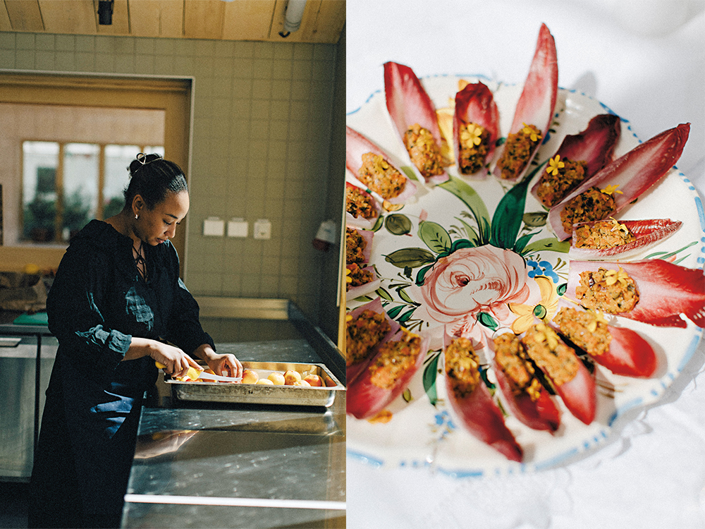 Endivblad med romescosås och rostad chili av Marion Ringborg.