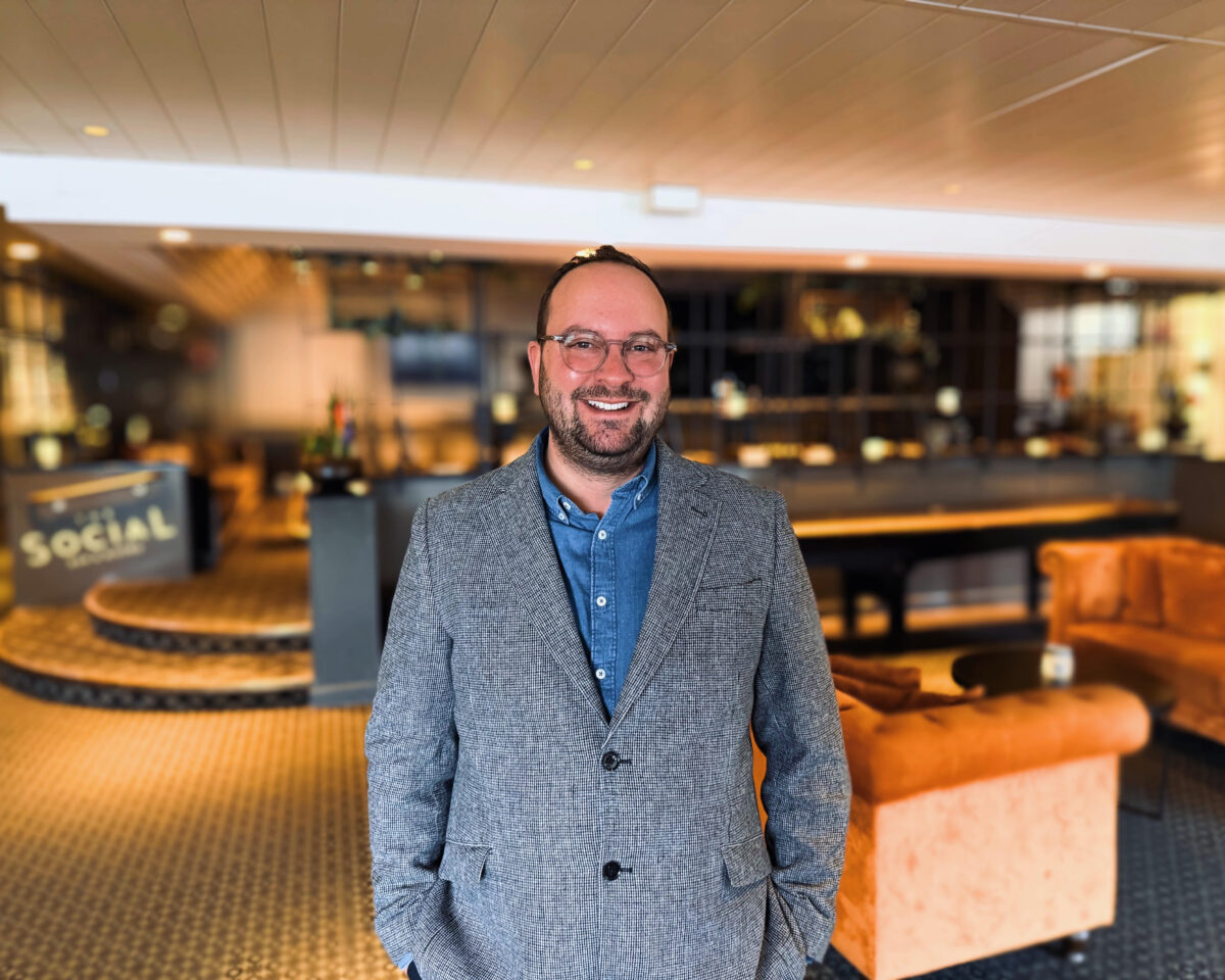 Aurel Balika blir hotelldirektör på det nya hotellet Quality Hotel The Book