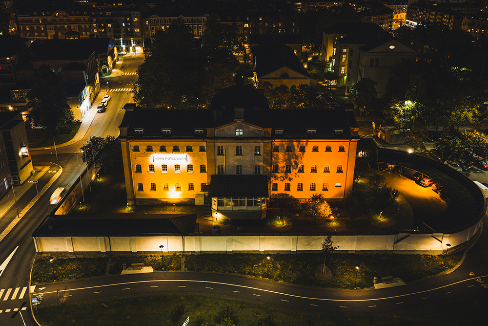 Home Hotel Bilan ligger 10 minuter från Karlstad Centralstation.