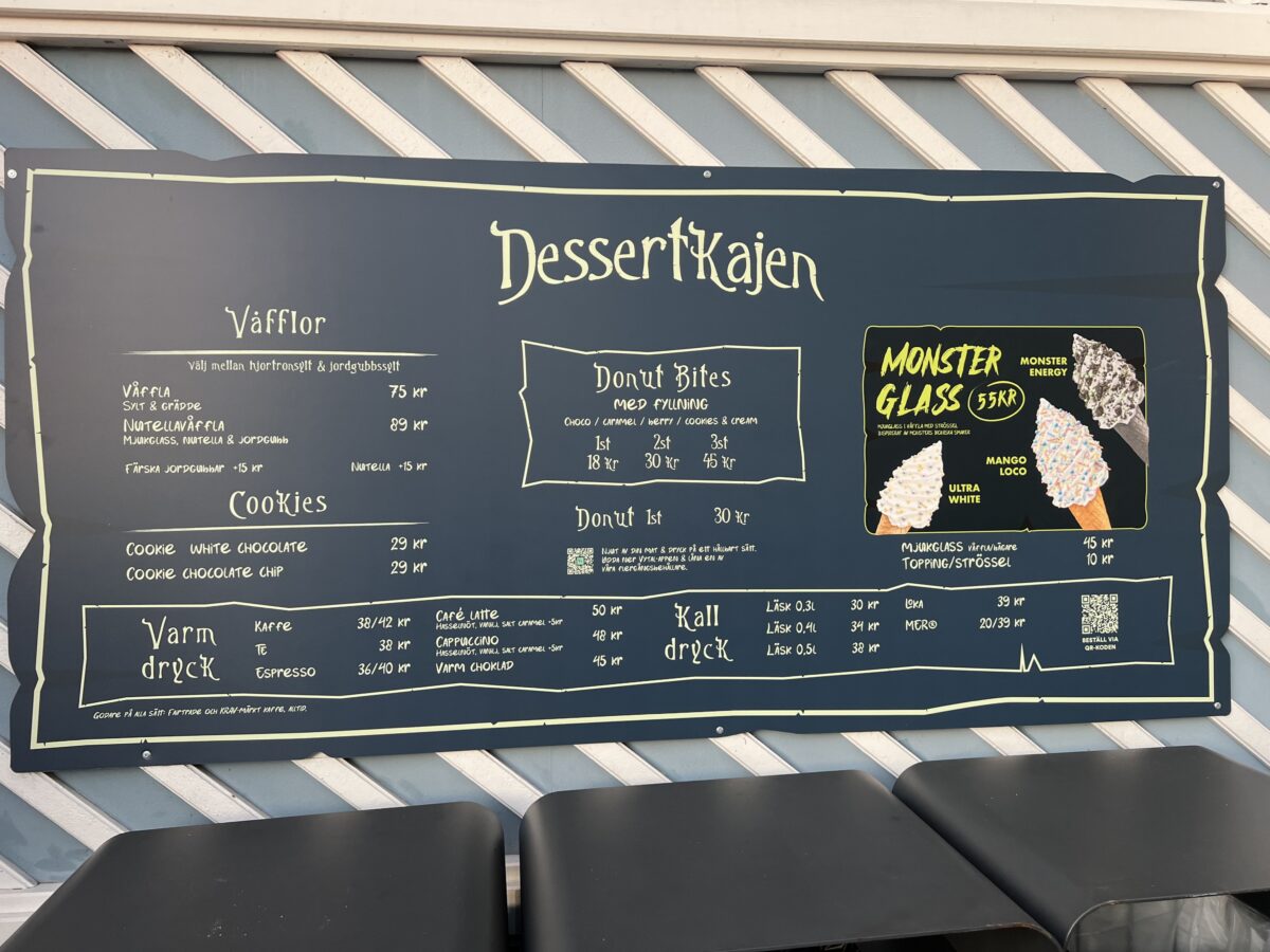 Dessertkajens meny under Halloween.